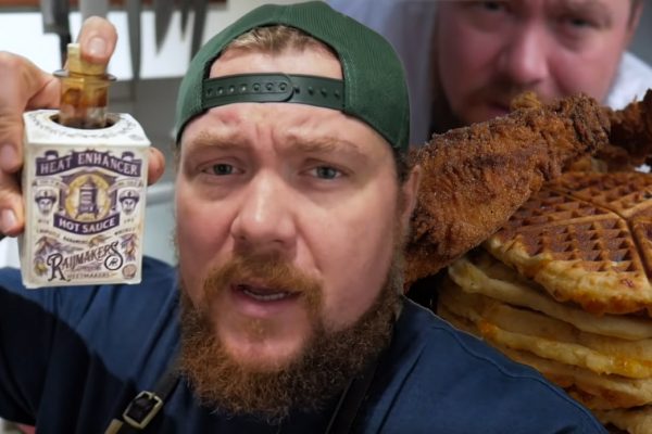 Eten met Nick recept chicken waffles met raijmakers heetmakers hot sauce